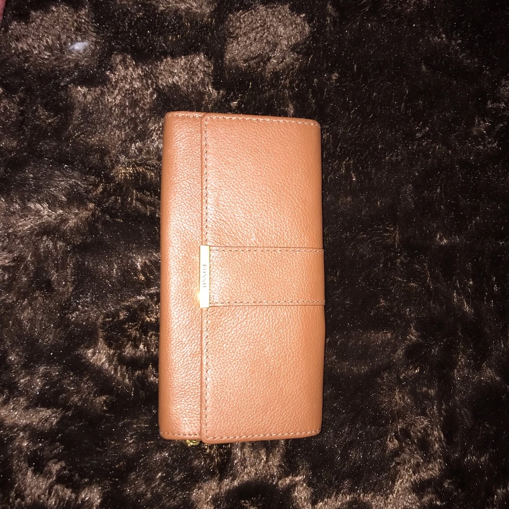 Fossil wallet.